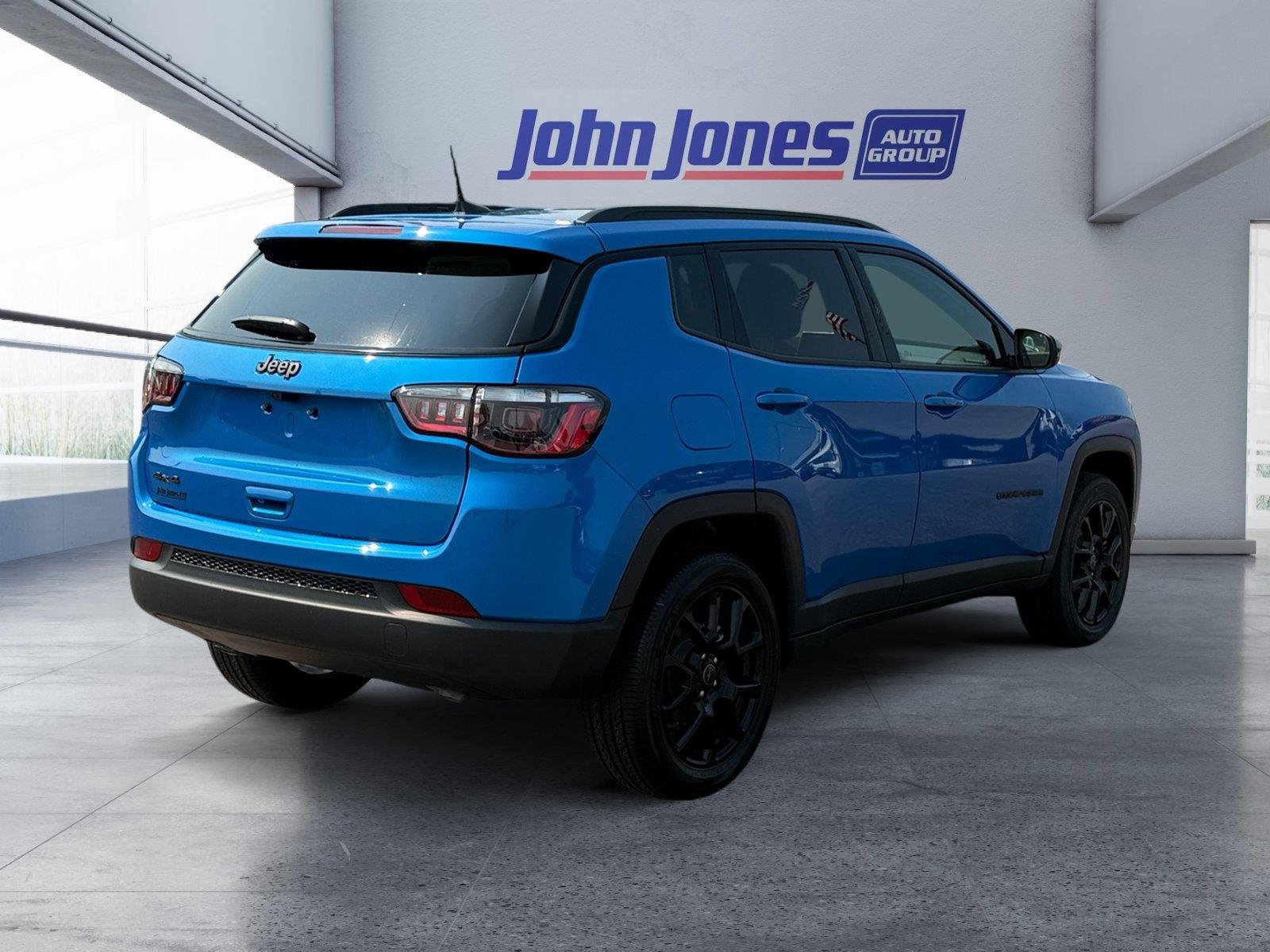 New 2026 Hydro Blue Pearlcoat Jeep Latitude Altitude image 5