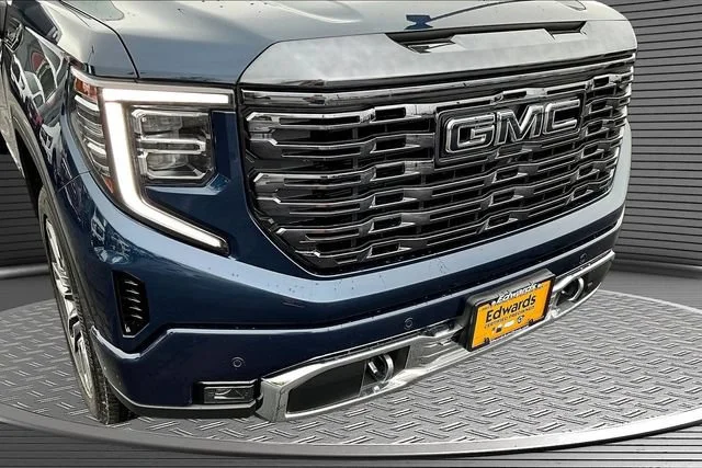 Used 2023 Pacific Blue Metallic GMC Denali Ultimate image 34