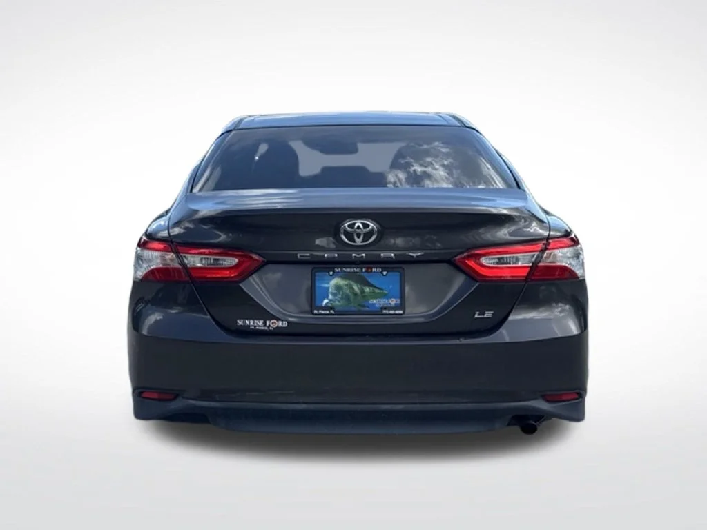 Used 2018 Gray Toyota LE image 7