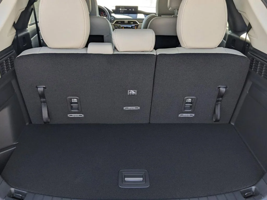 Used 2024 Gray Mazda Preferred image 19