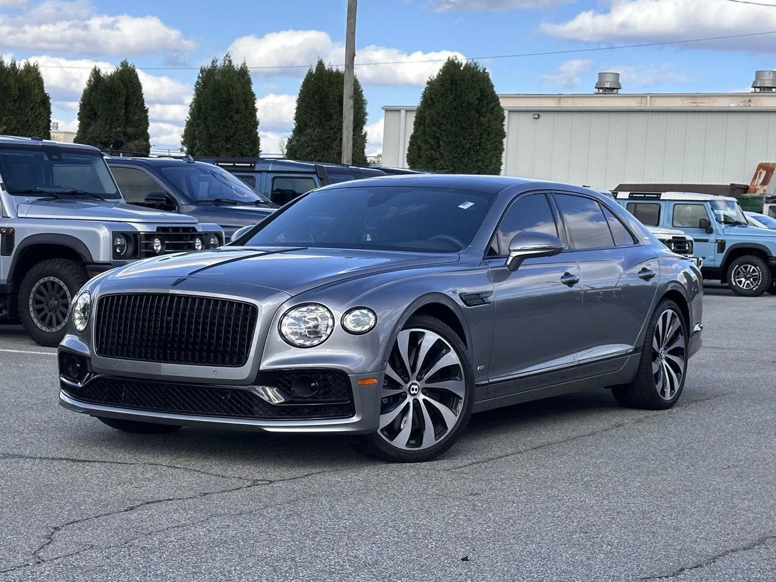 2021 Bentley Flying Spur V8's photo
