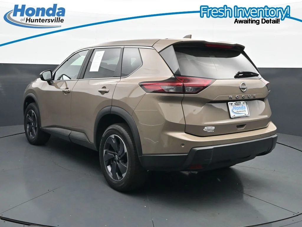 2025 Nissan Rogue SV - Photo 7