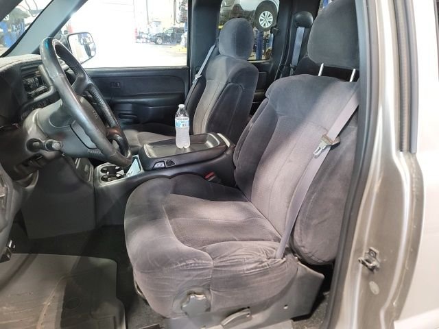 Used 2000 Light Pewter Metallic Chevrolet LS image 9