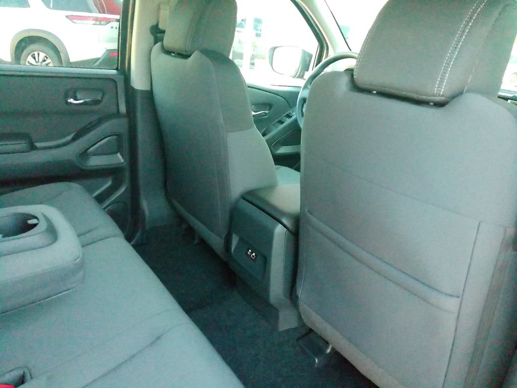 2026 Nissan Frontier SV - Photo 17