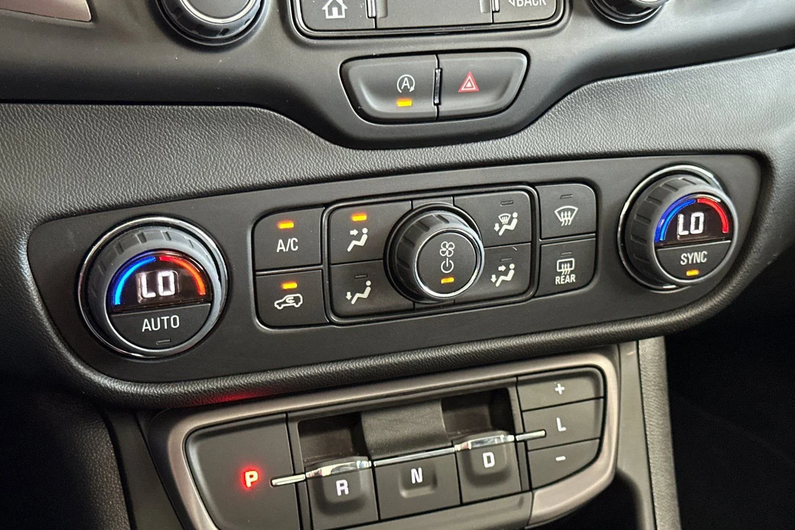 2024 GMC Terrain AT4 - Photo 20