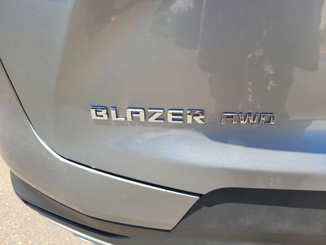 Used 2023 Gray Chevrolet LT image 10