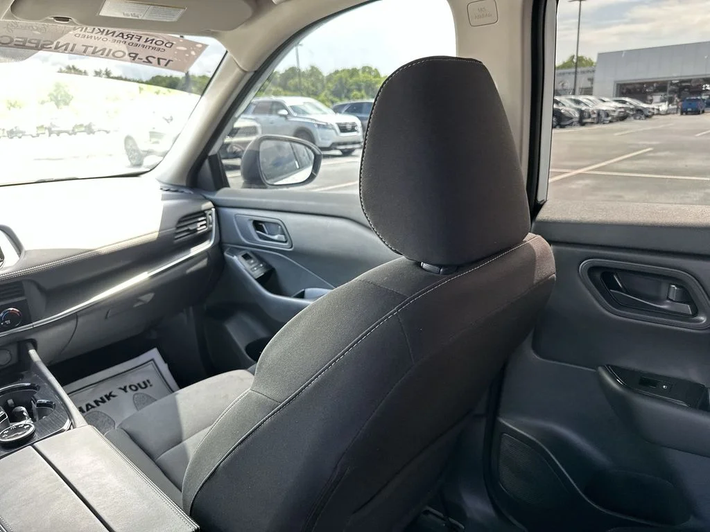 Used 2024 White Nissan S image 11