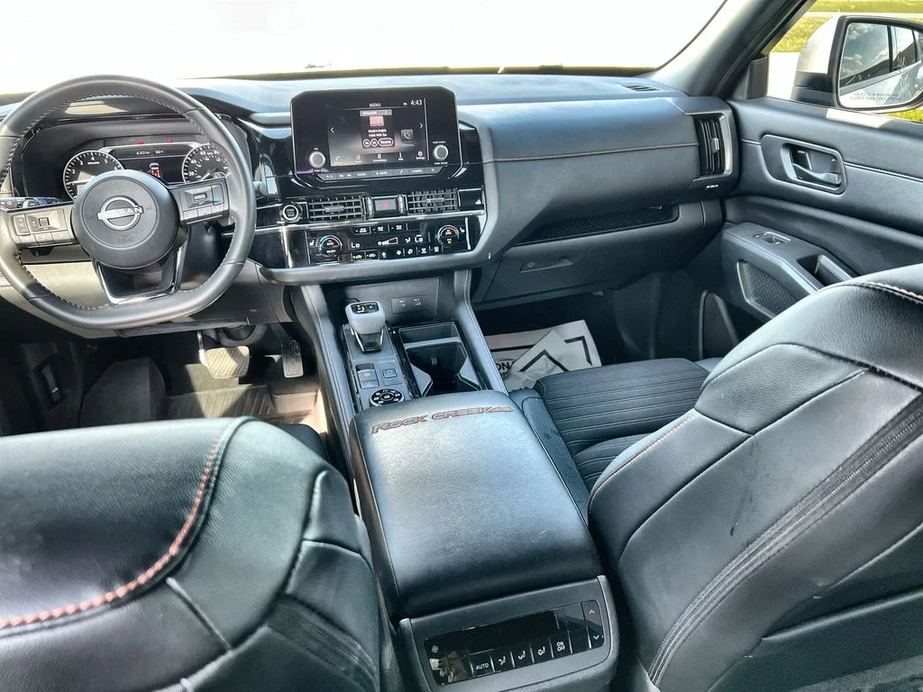 Used 2023 White Nissan Rock Creek image 21