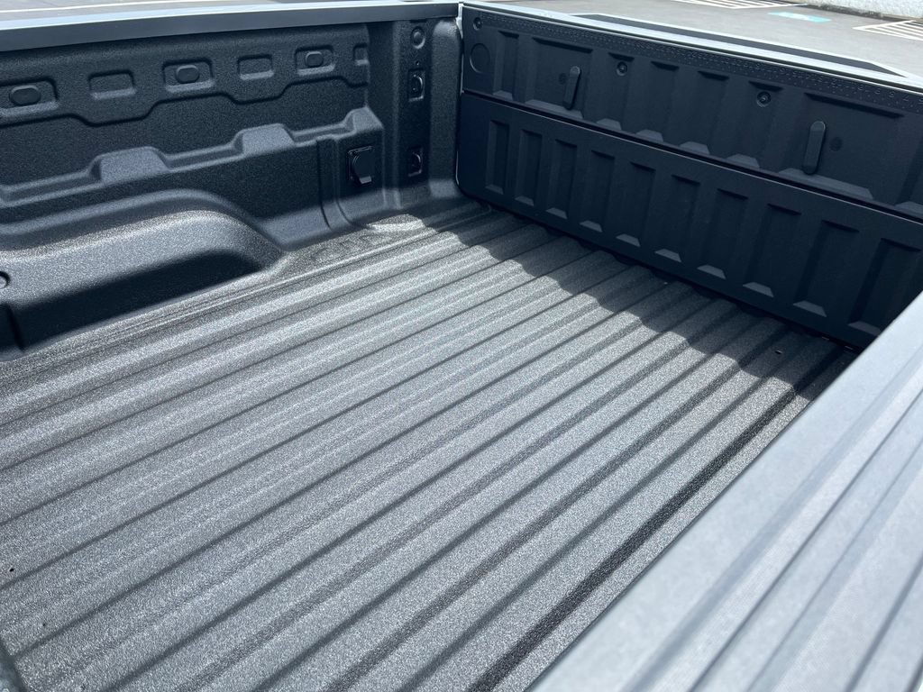 New 2026 Summit White GMC Elevation image 10