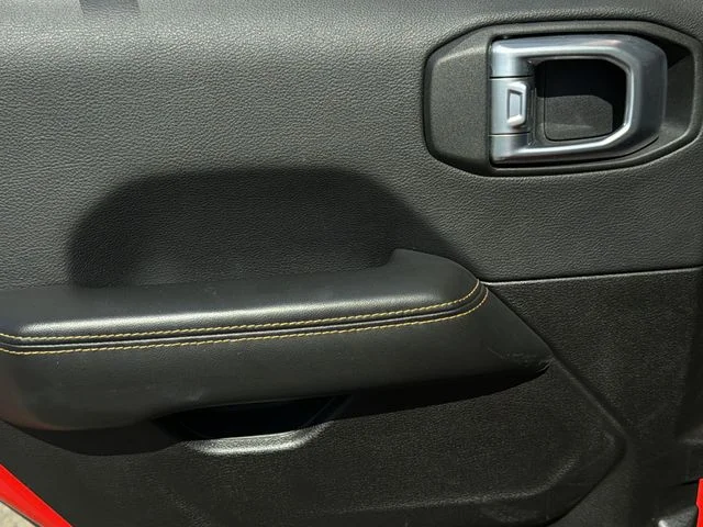 Used 2025 Red Jeep Sahara image 20