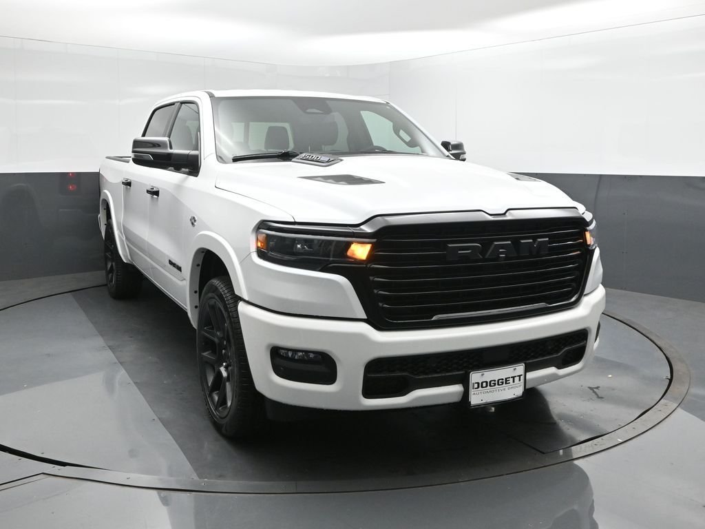 New 2026 Ivory White Tri-Coat Pearl-Coat Exterior Paint RAM Laramie image 22