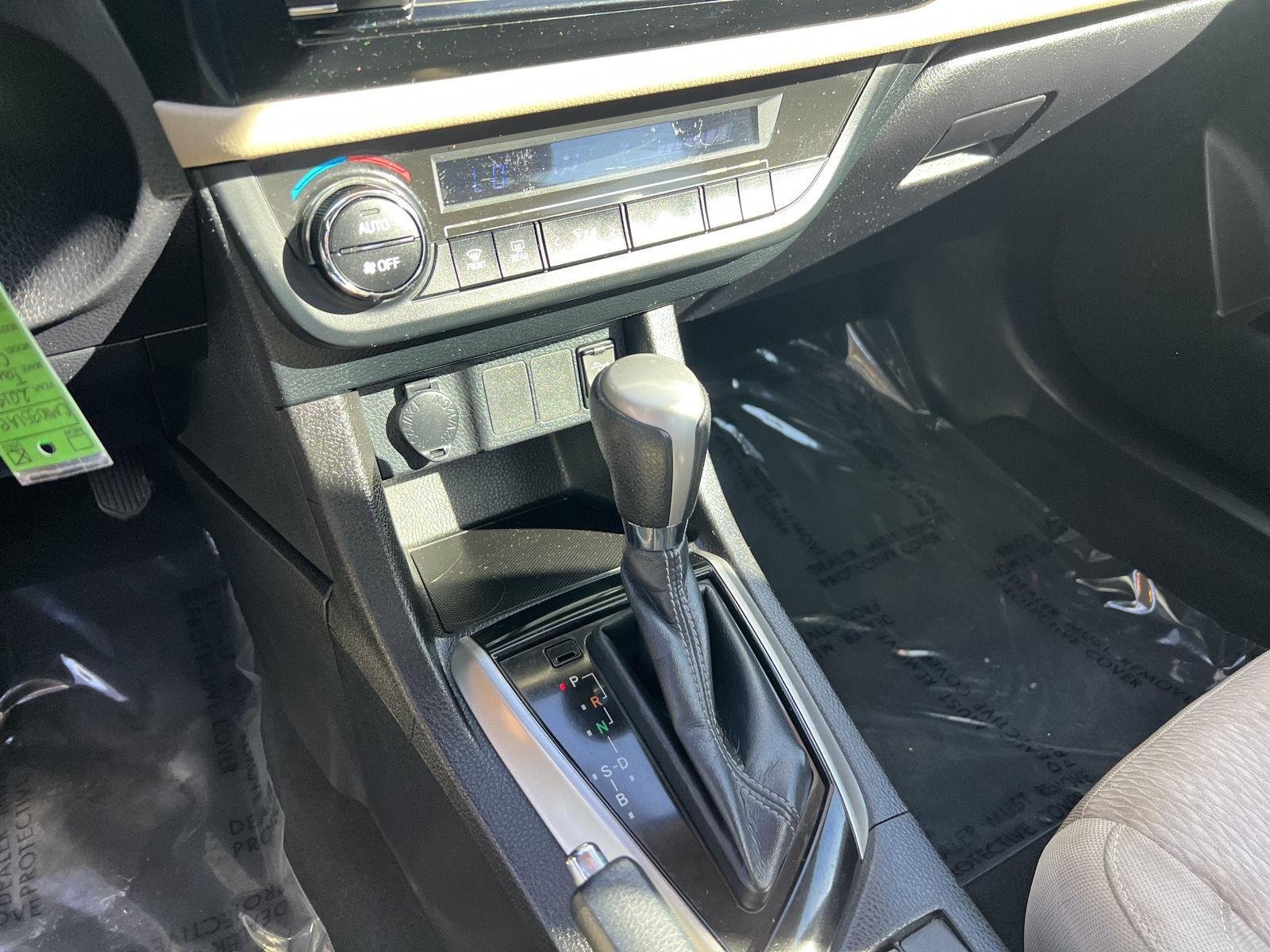2014 Toyota Corolla LE Plus - Photo 33