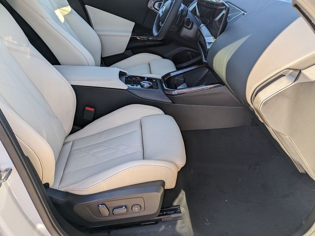 2026 BMW X3 30 - Photo 26