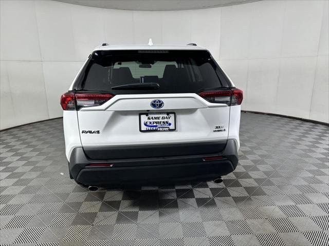 Certified Used 2024 ICE CAP Toyota  image 15