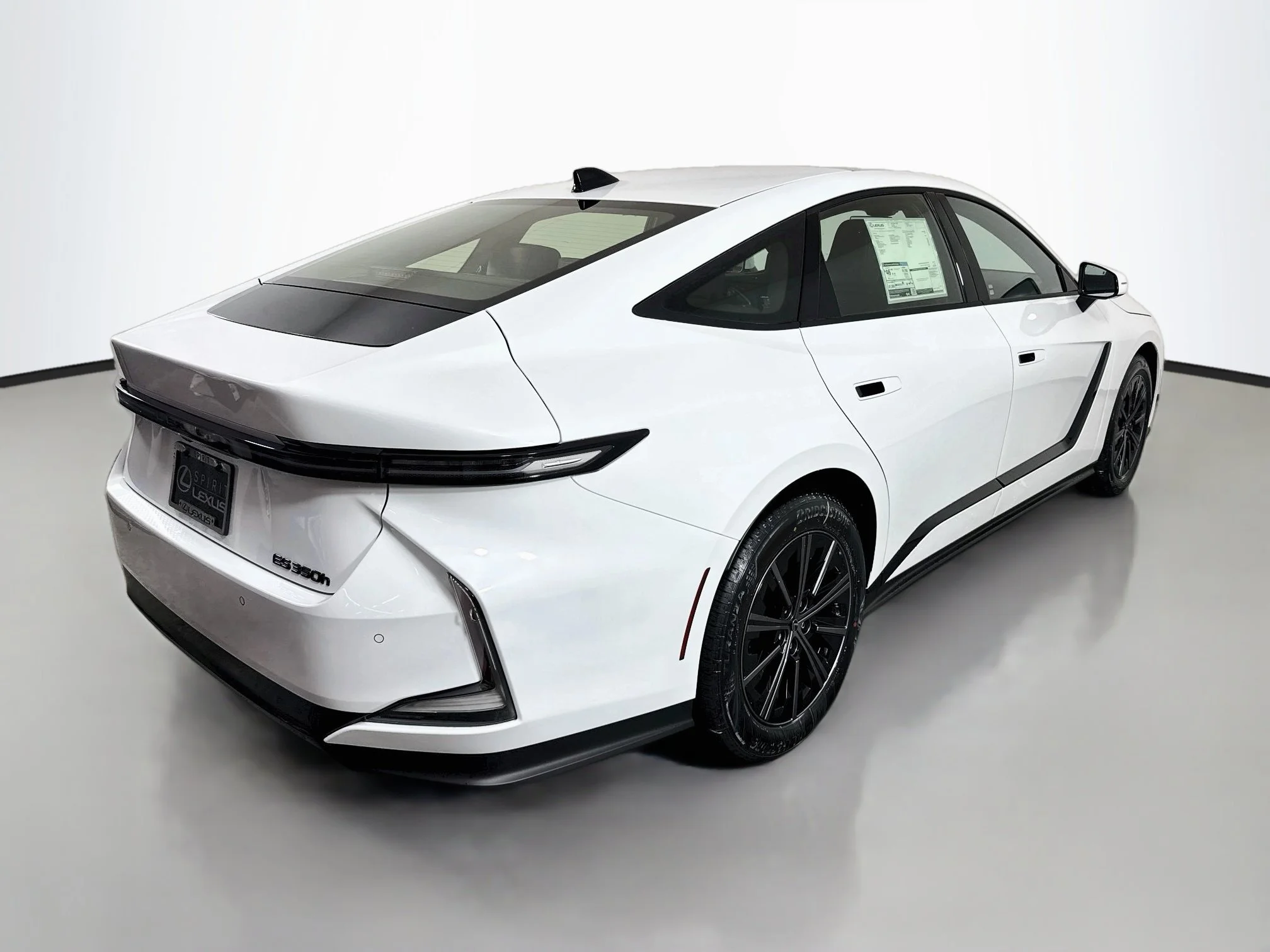 New 2026 Ultra White Lexus ES 350h PREMIUM image 7