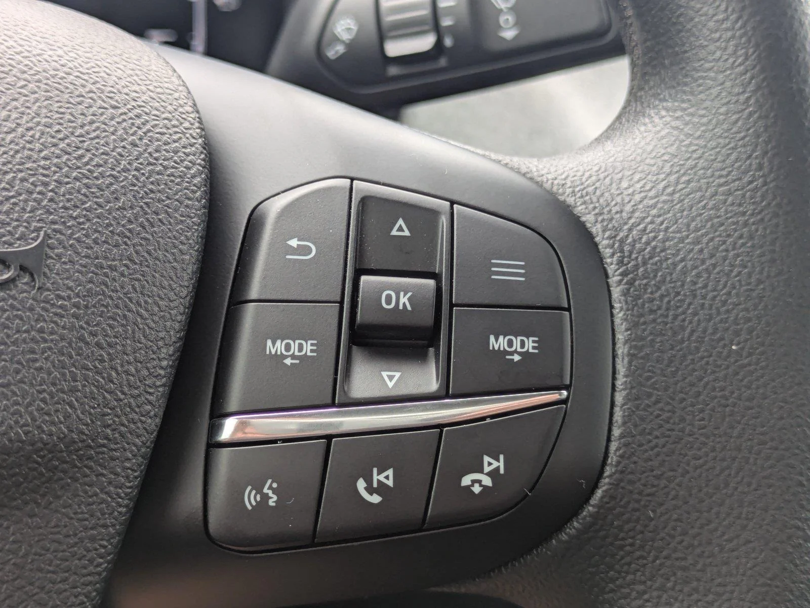New 2026 Azure Gray Metallic Tri-Coat Ford XLT image 28