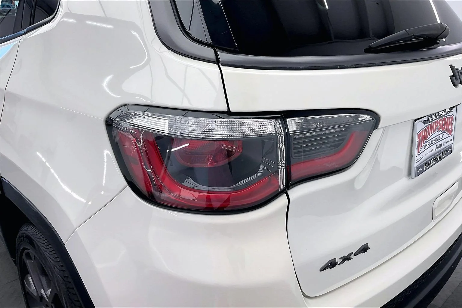 Used 2020 White Clearcoat Jeep High Altitude image 29