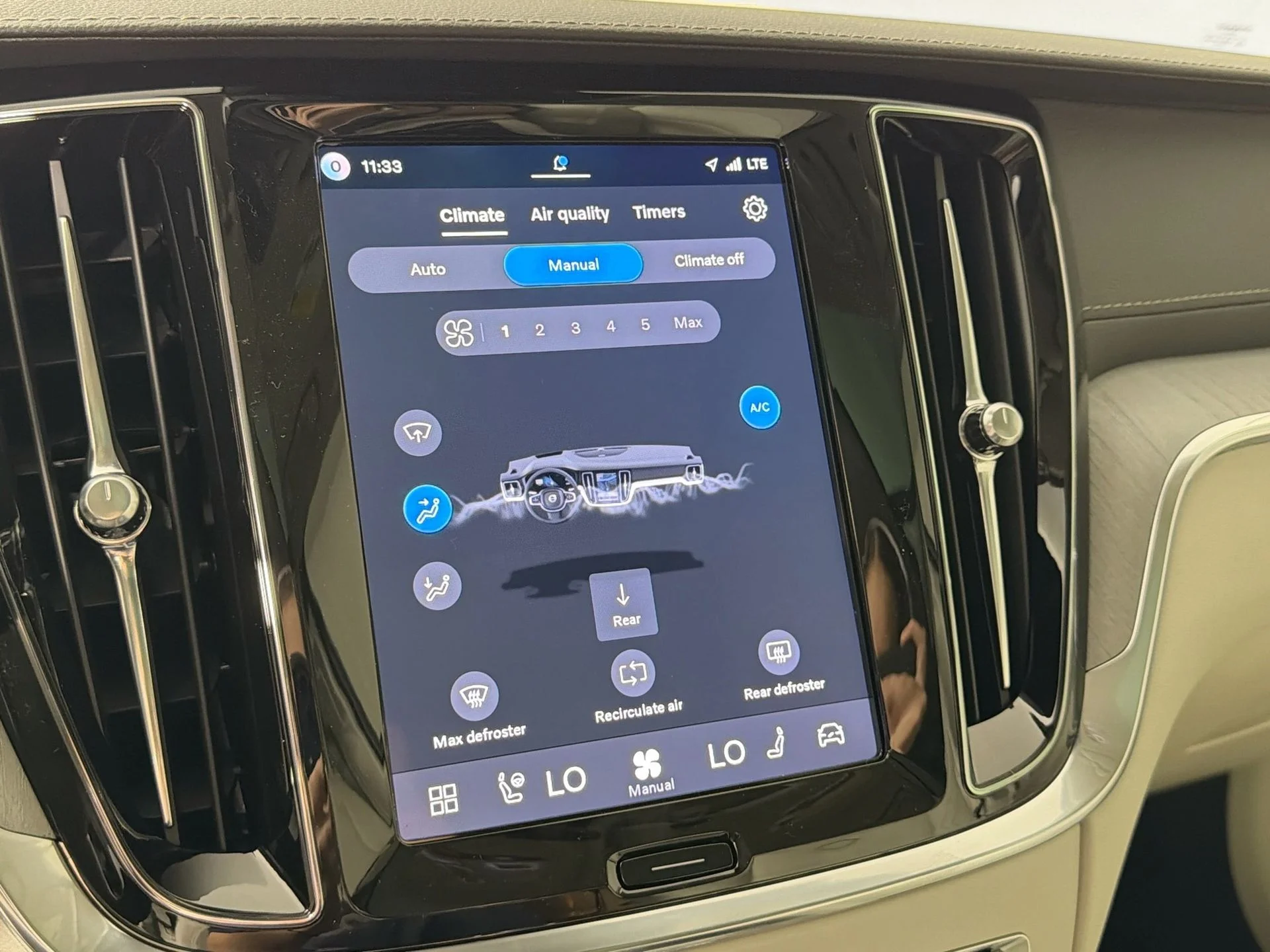 New 2026 Crystal White Volvo Ultra image 15