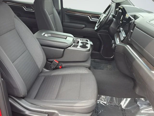 Used 2024 Red Chevrolet LT image 9