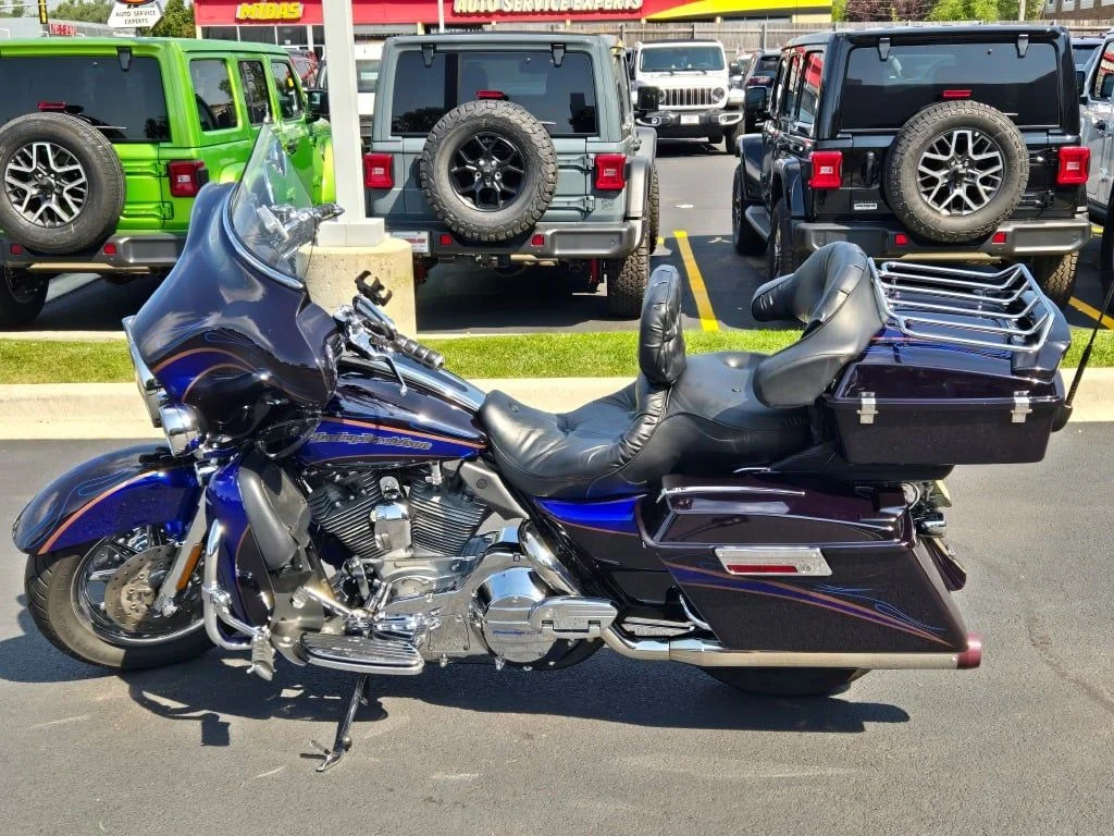 Used 2004 Blue Harley-Davidson  image 17