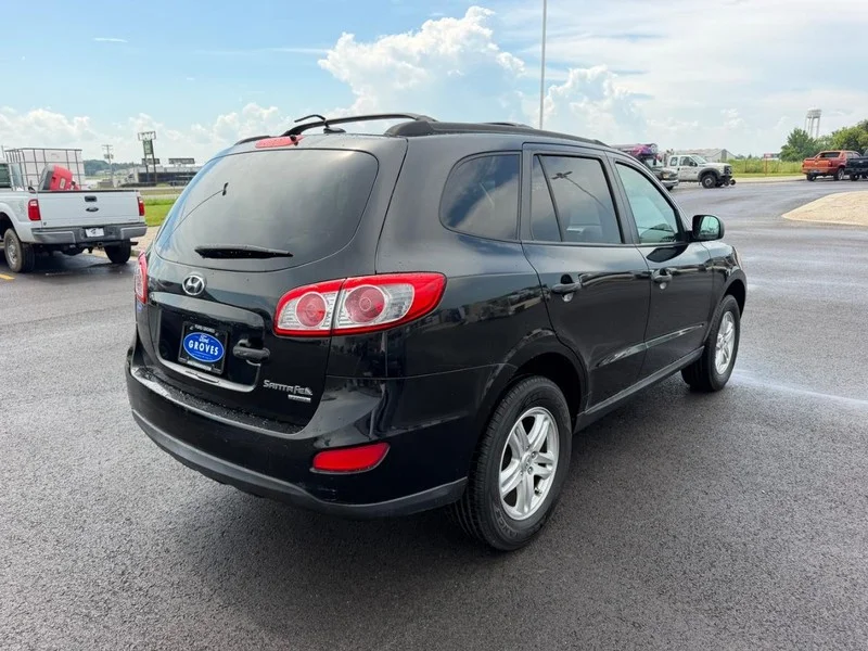 Used 2011 Phantom Black Metallic Hyundai GLS image 5