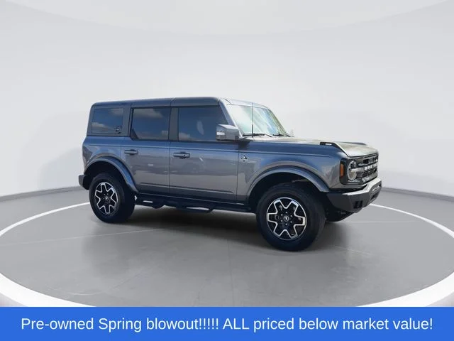 Used 2023 Gray Ford Outer Banks image 9