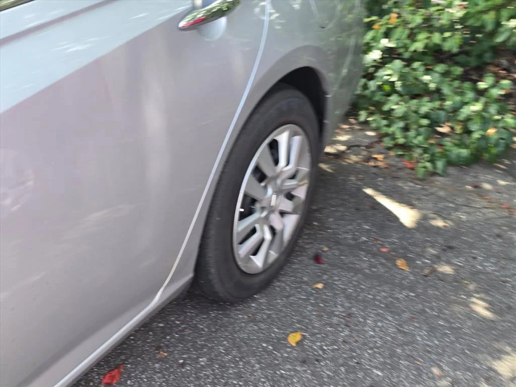 Used 2020 Silver Nissan 2.5 S image 20