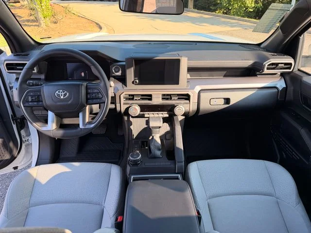 Used 2026 Ice Cap Toyota SR5 image 15