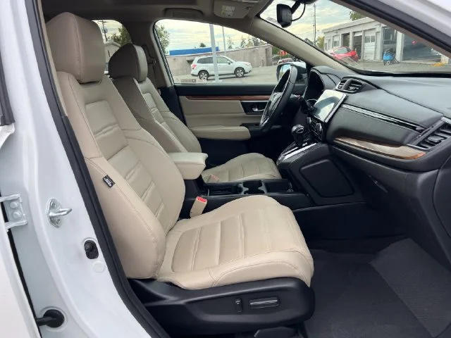Used 2019 Platinum White Pearl Honda Touring image 9