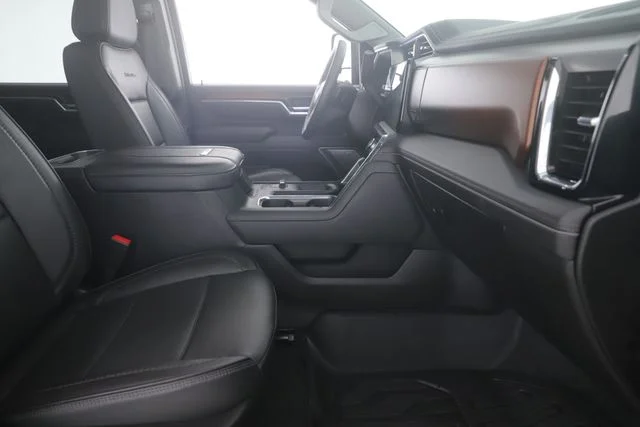 Used 2025 Black GMC Denali image 33