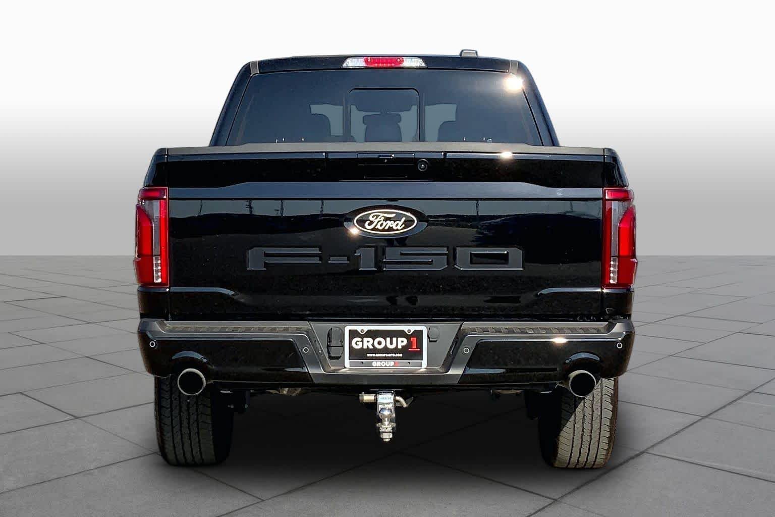 Used 2025 Agate Black Metallic Ford LARIAT image 5