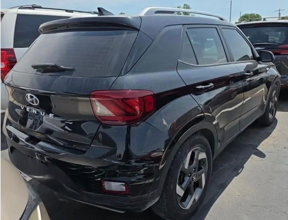 Used 2021 Black Hyundai SEL image 8