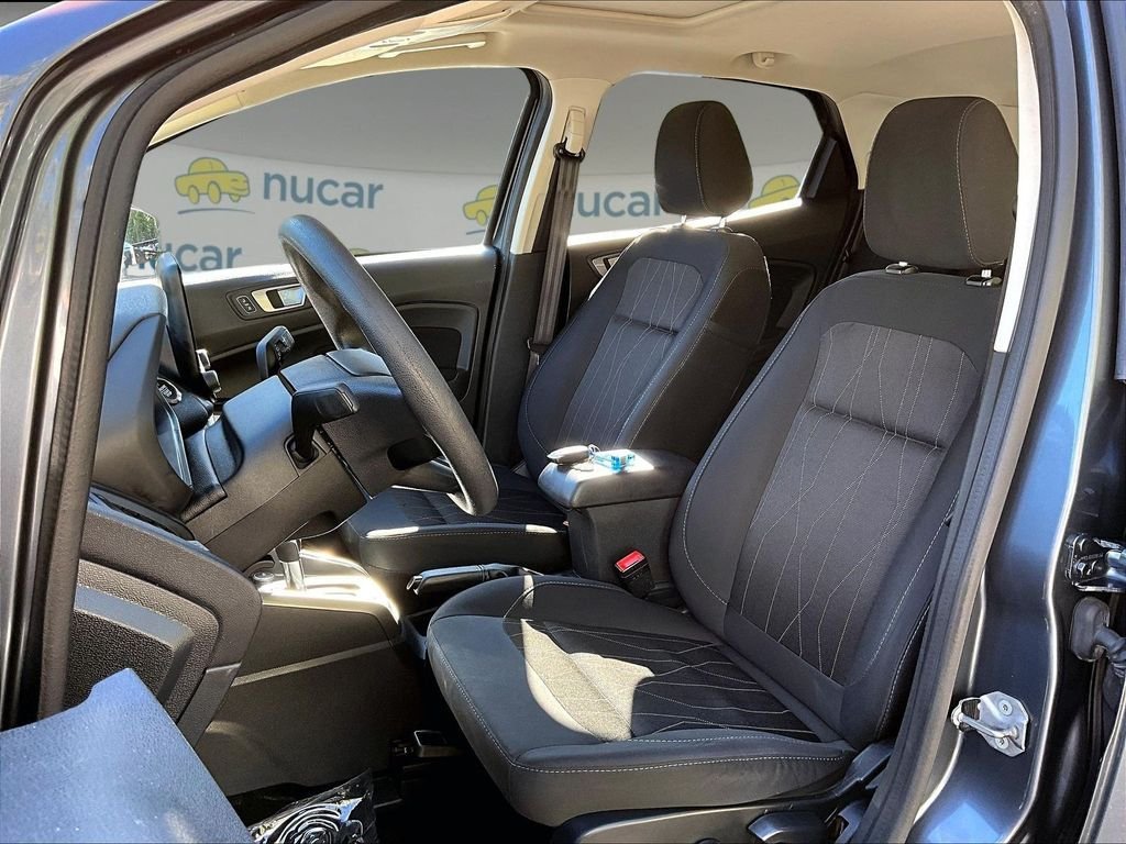 Used 2022 Smoke Metallic Ford SE image 10