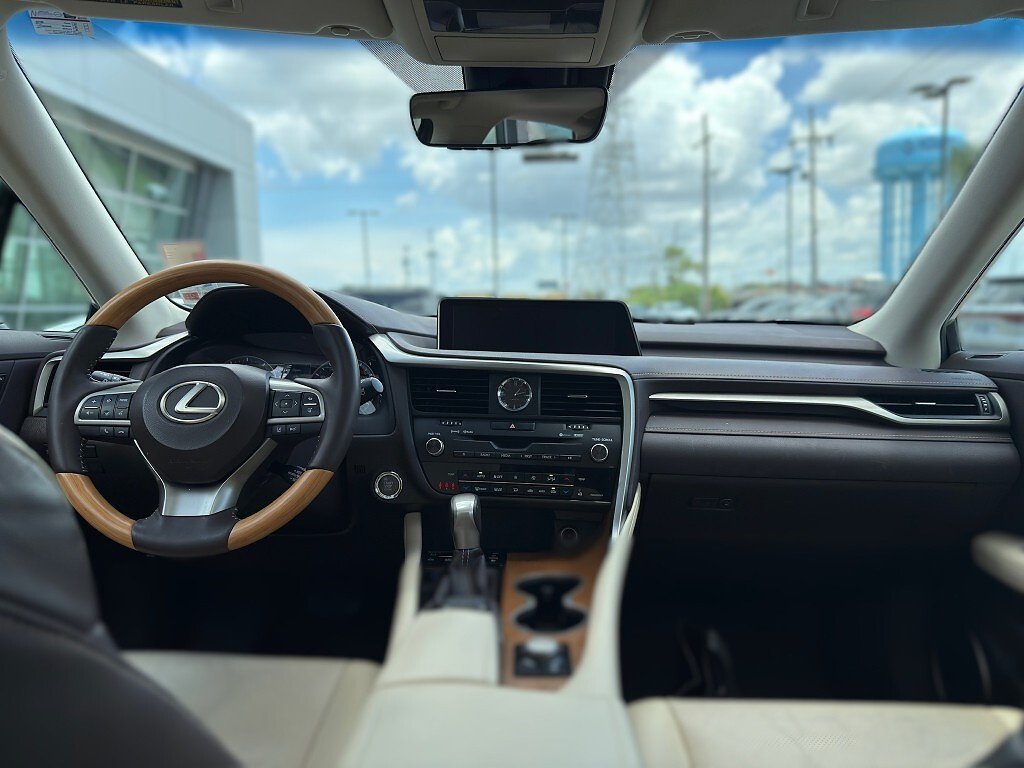 Used 2017 BAIGE Lexus Base image 13