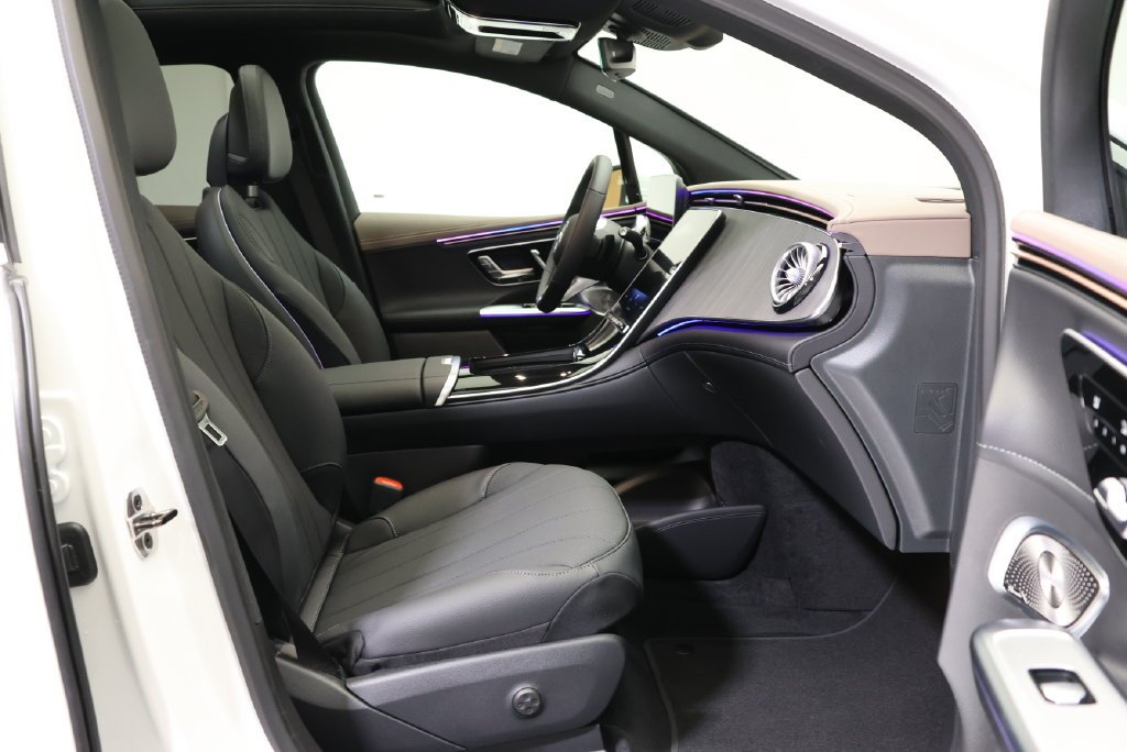 New 2027  Mercedes-Benz 320 SUV image 48
