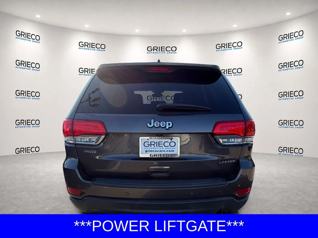 Used 2018 Gray Jeep Laredo E image 6