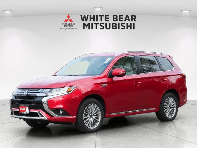 Certified Used 2022 Red Diamond Mitsubishi SEL image 2