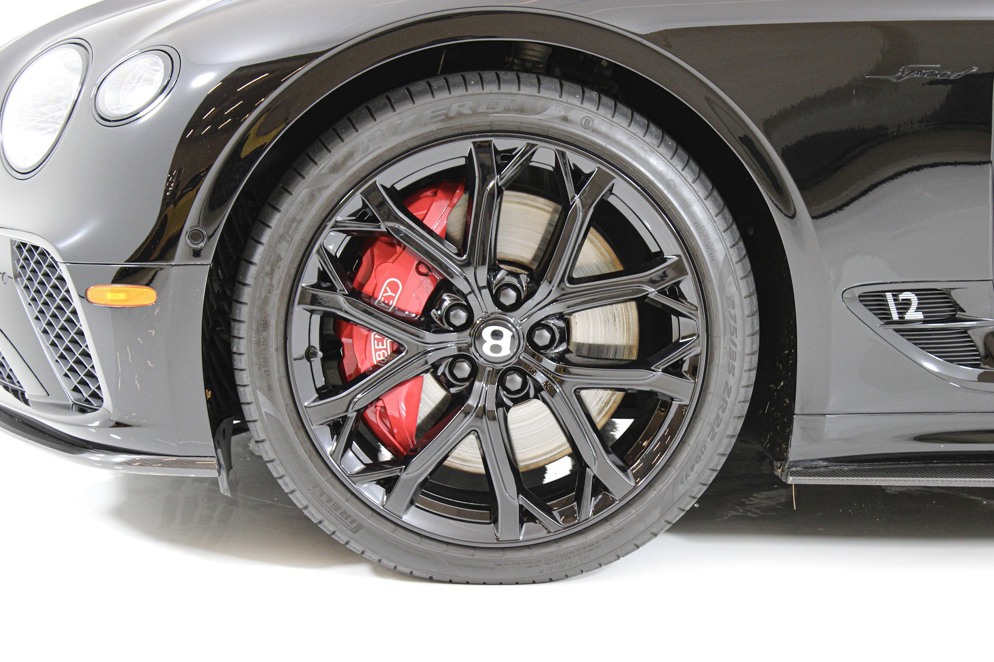 Used 2024 Black Bentley  image 17