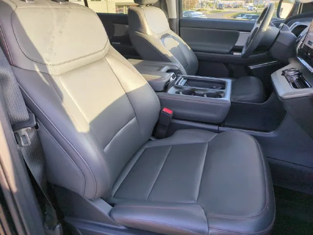 Used 2025 Black Ford Active image 35