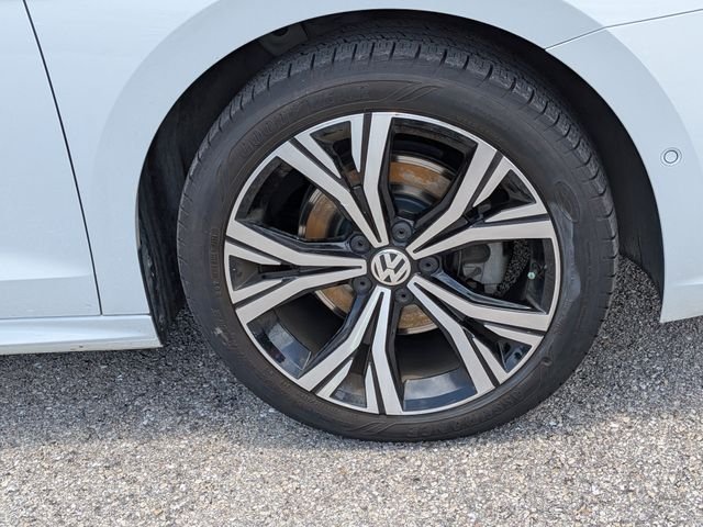 Used 2020 White Volkswagen 2.0T SEL image 11
