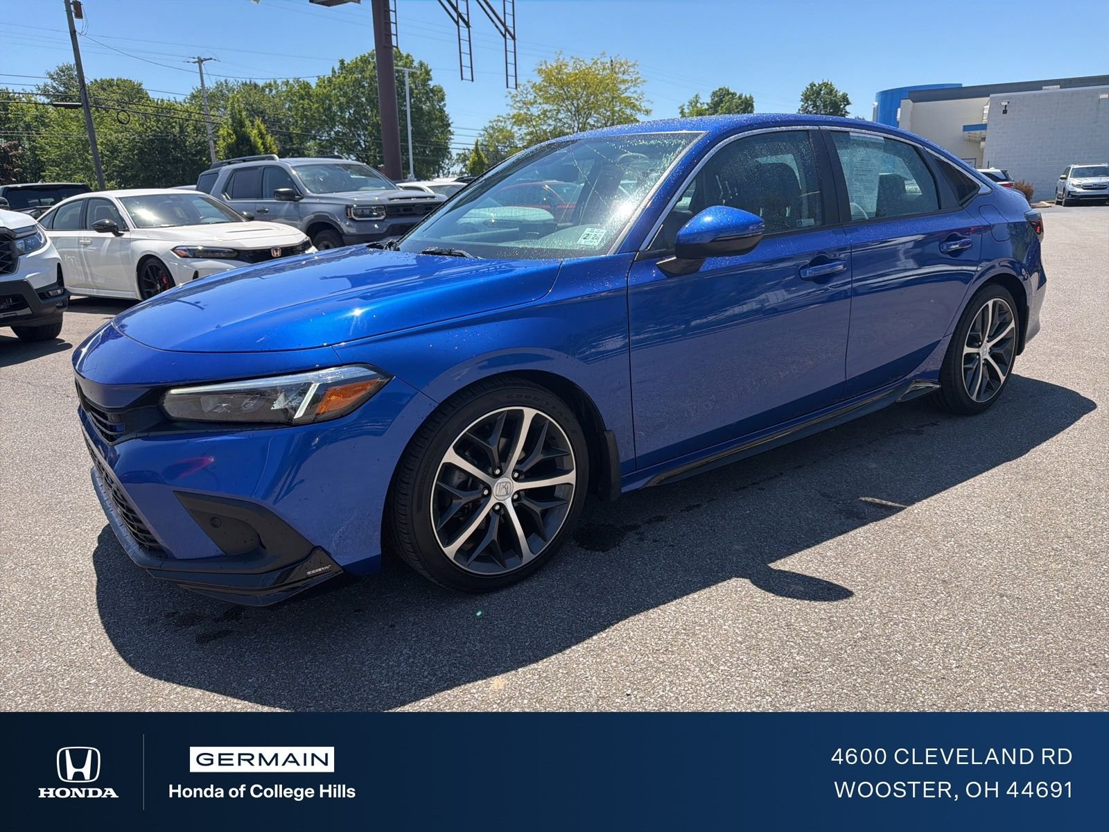 2023 Honda Civic Touring CVT's photo
