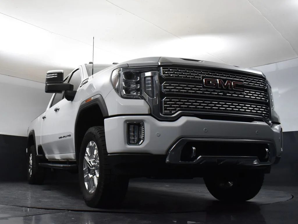 Certified Used 2020 White GMC Denali image 32