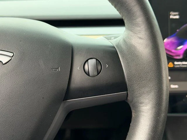 Used 2022 Pearl White Multi Tesla  image 18