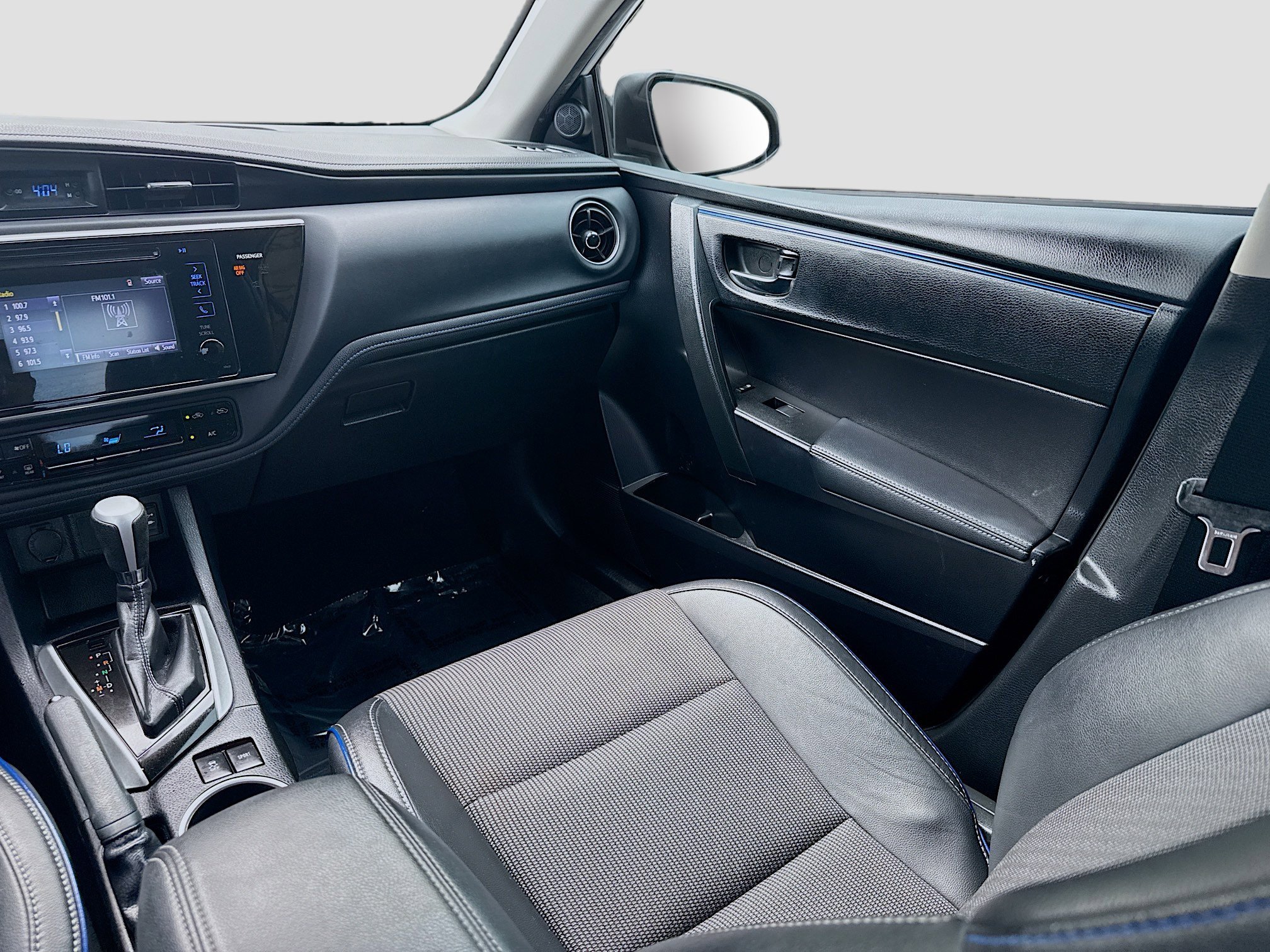 Used 2017 Super White Toyota SE image 21
