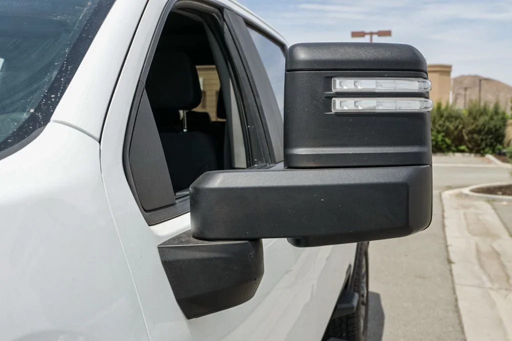 Used 2022 White Chevrolet Custom image 12