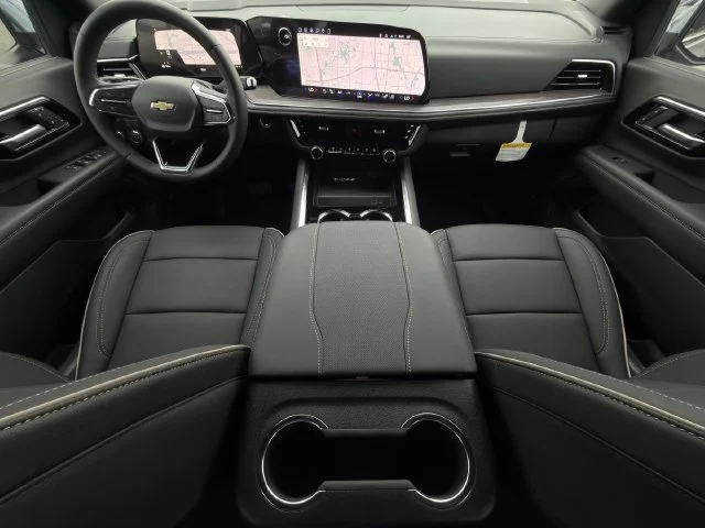 2026 Chevrolet Suburban Premier - Photo 10