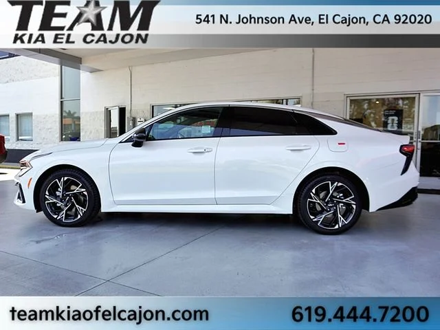 New 2026 White Kia GT-Line image 6