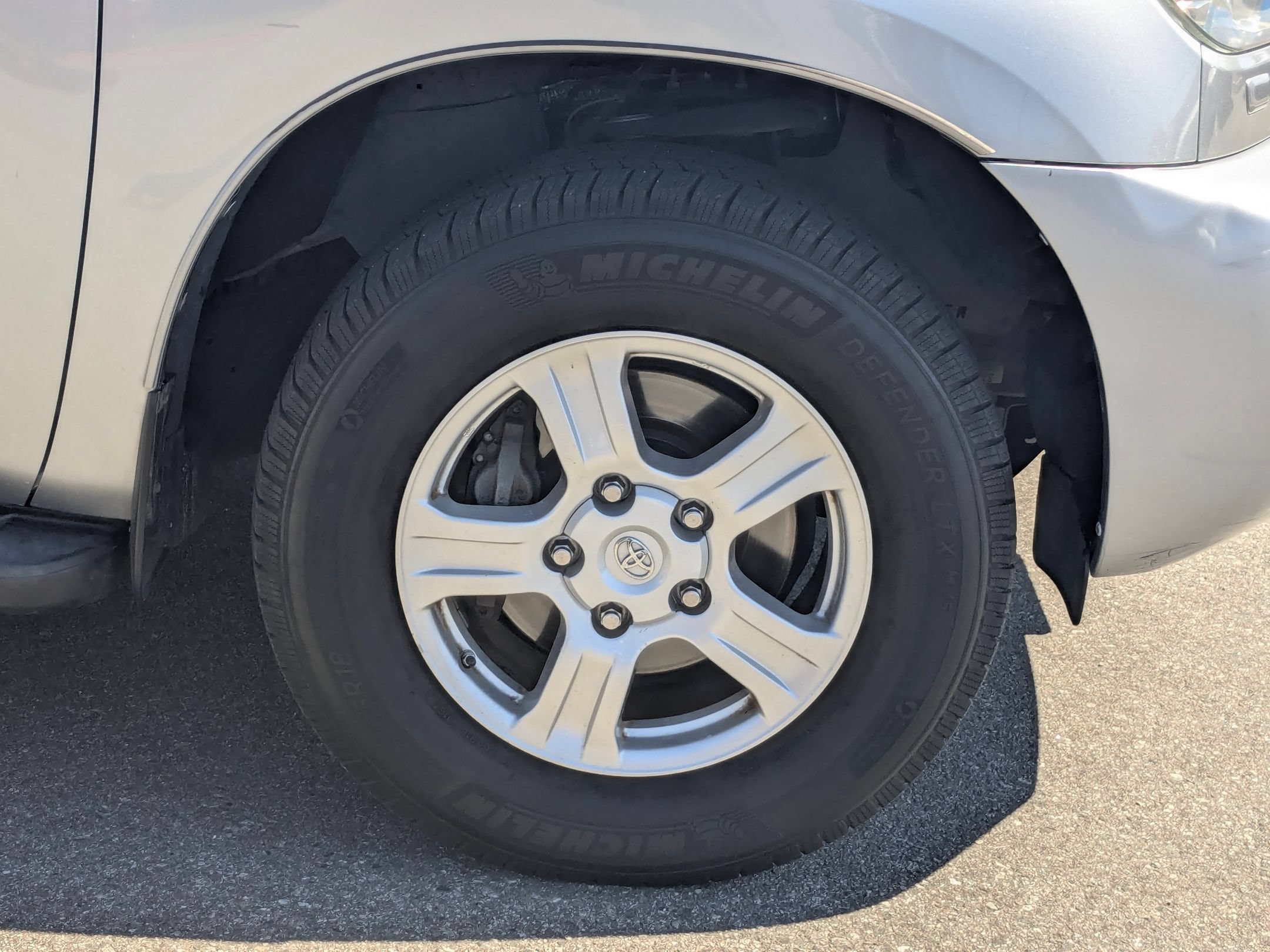 Used 2016 Silver Sky Metallic Toyota SR5 image 11