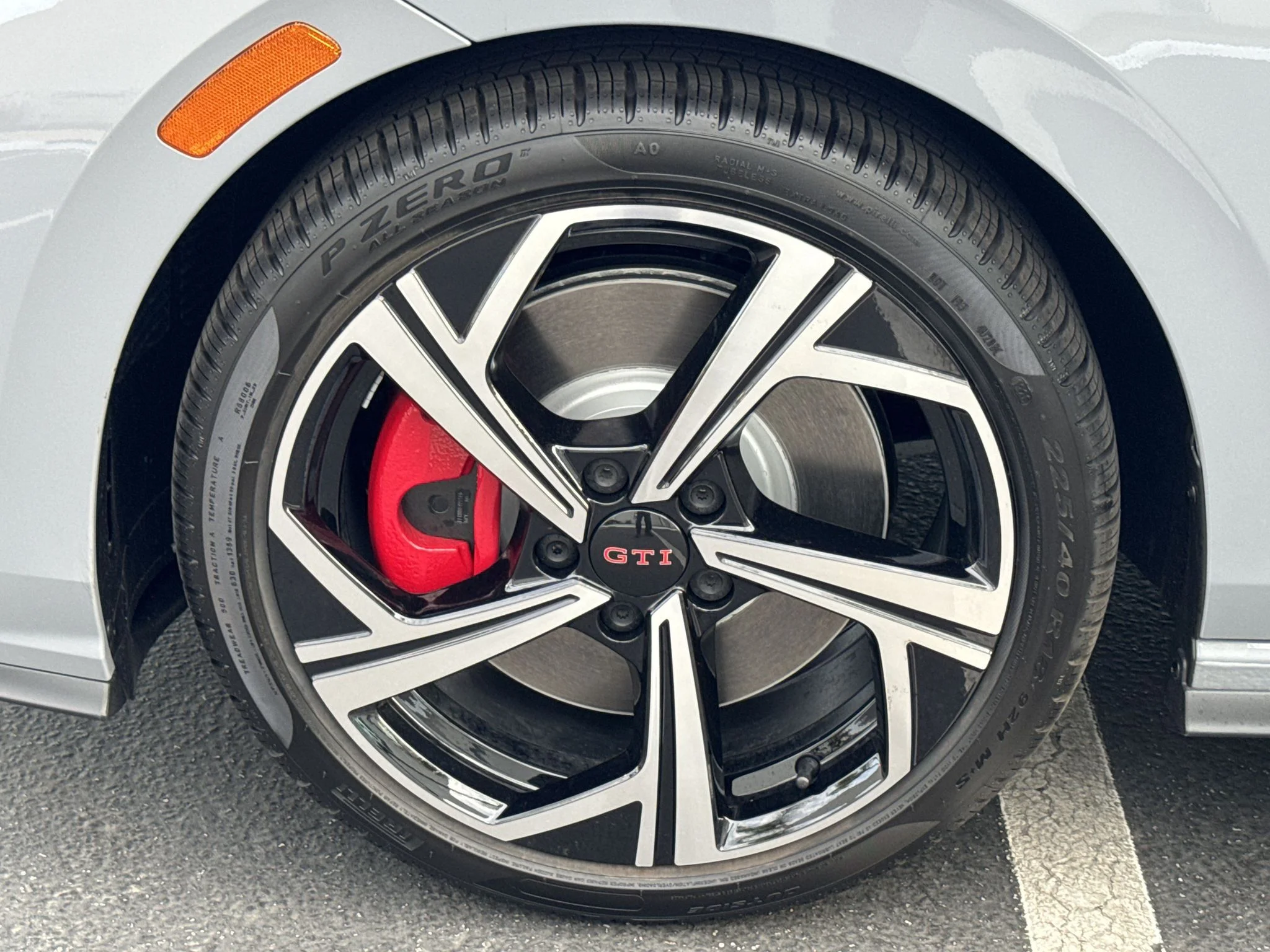 New 2026 Moonstone Gray Volkswagen SE image 10