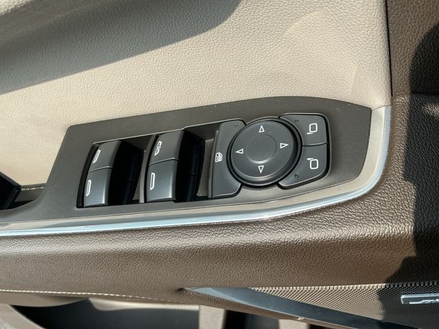 Used 2025 White Chevrolet RST image 12